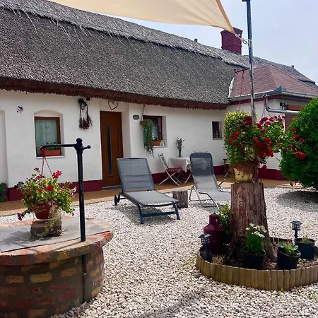 Relax בית נופש פוניארצוושהג'